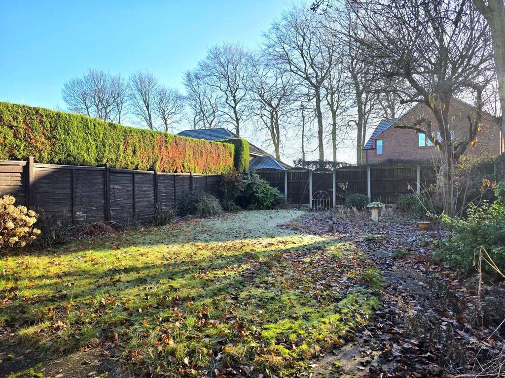 Property photo 2 of 23 Rear Garden