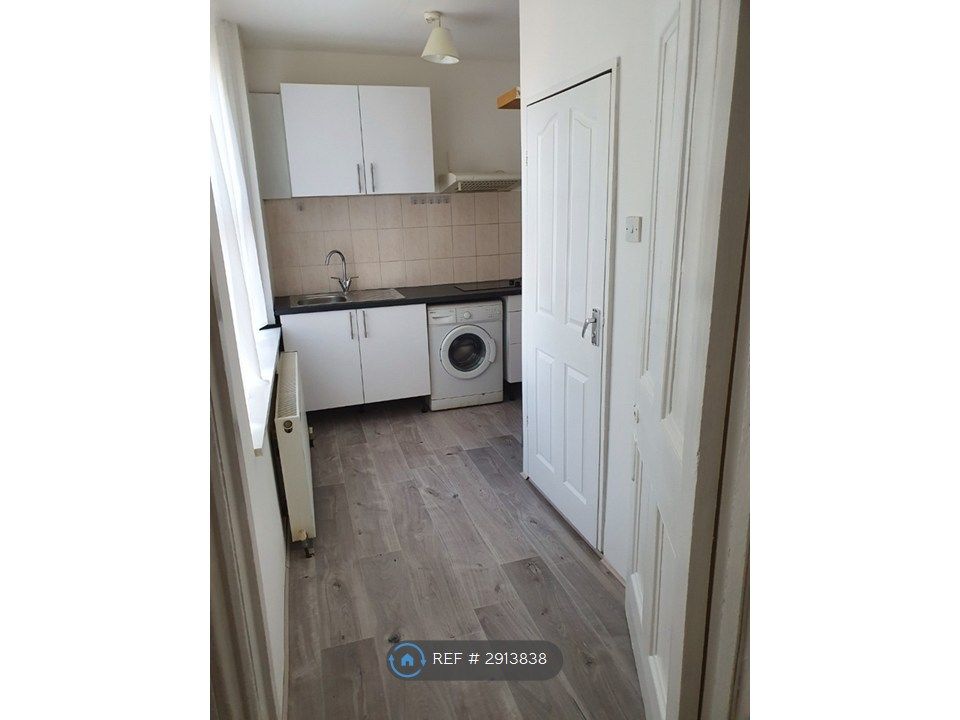 Property photo 1 of 4