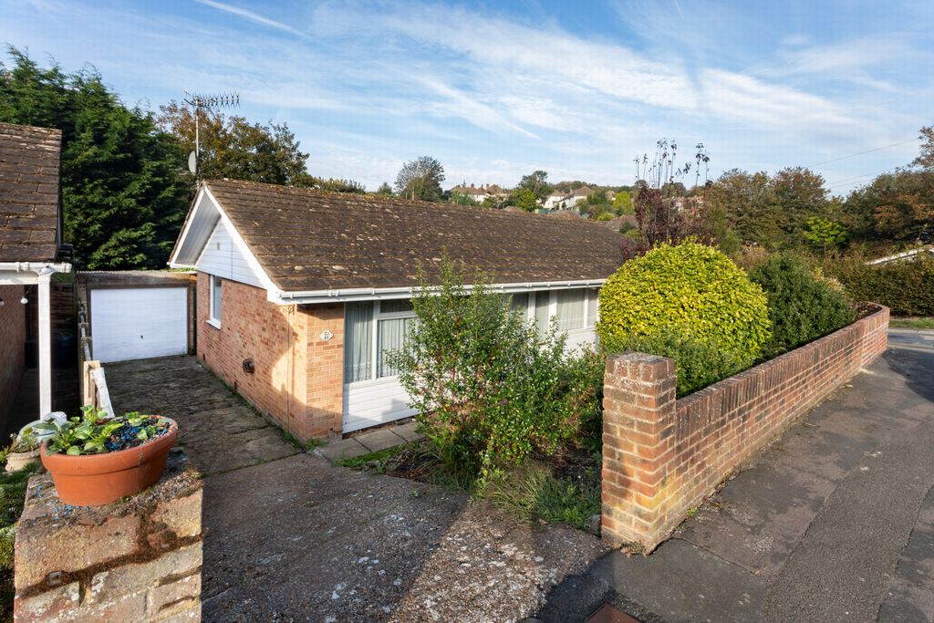 Property photo 1 of 21 Front