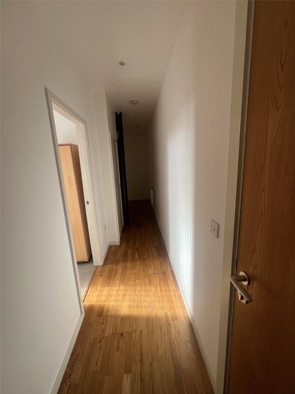 Property photo 2 of 15 Picture No. 01