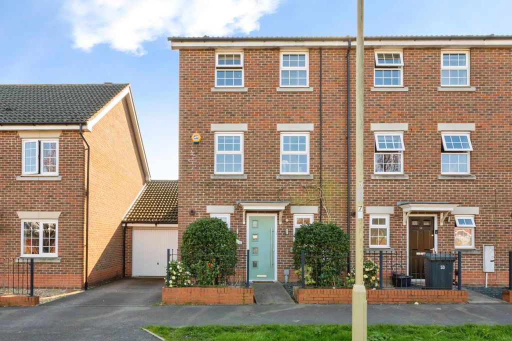 Property photo 1 of 20 Front View