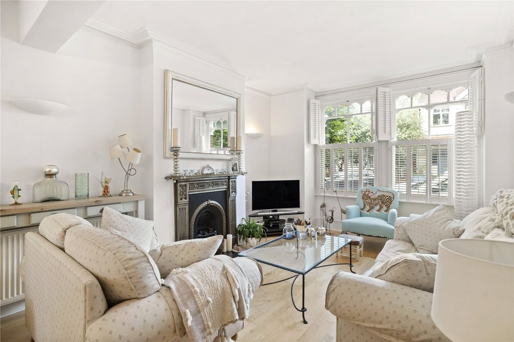 Property photo 1 of 11 Reception Room