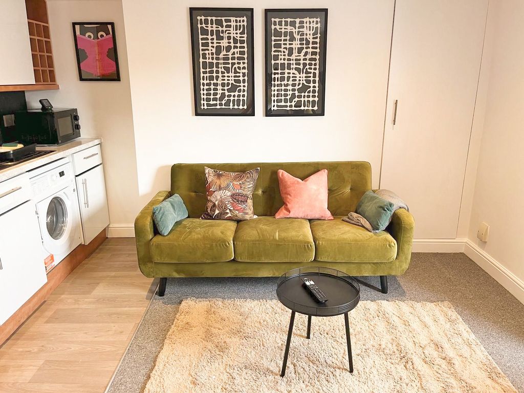Property photo 2 of 15