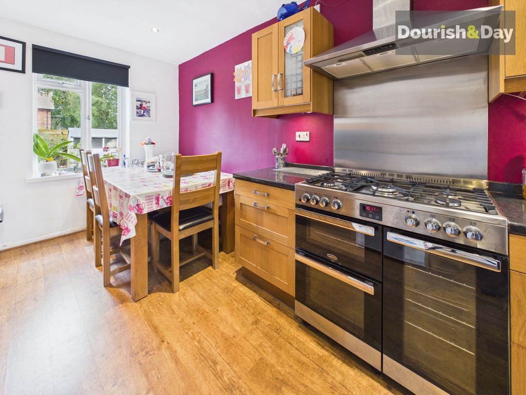 Property photo 2 of 24