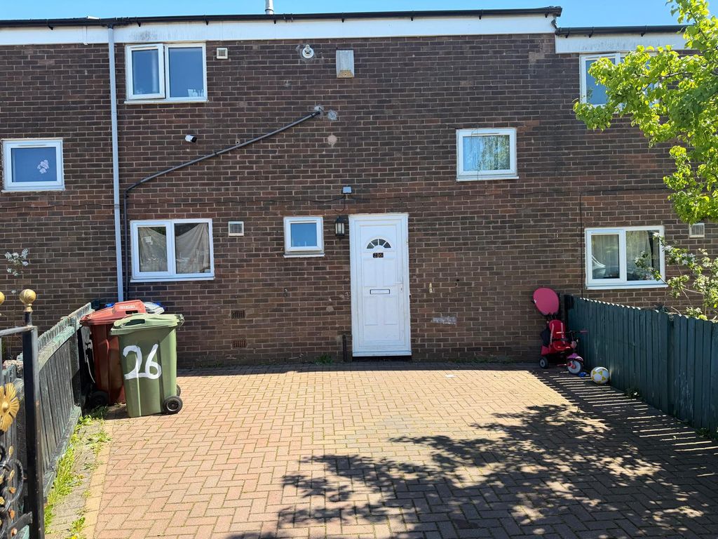 Property photo 2 of 9