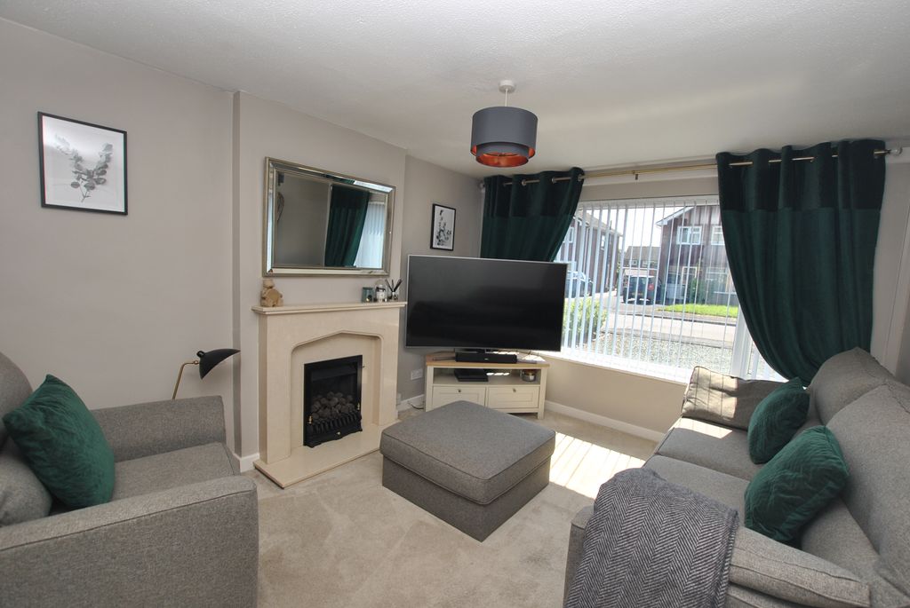 Property photo 2 of 19