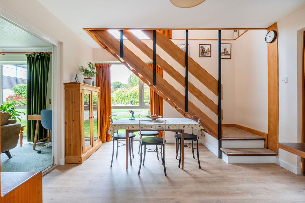 Property photo 3 of 22