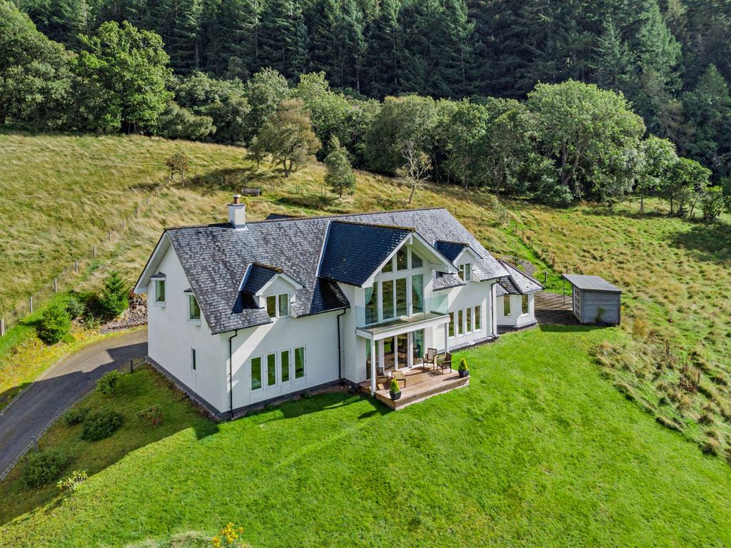Property photo 2 of 31 Sealladh An Loch