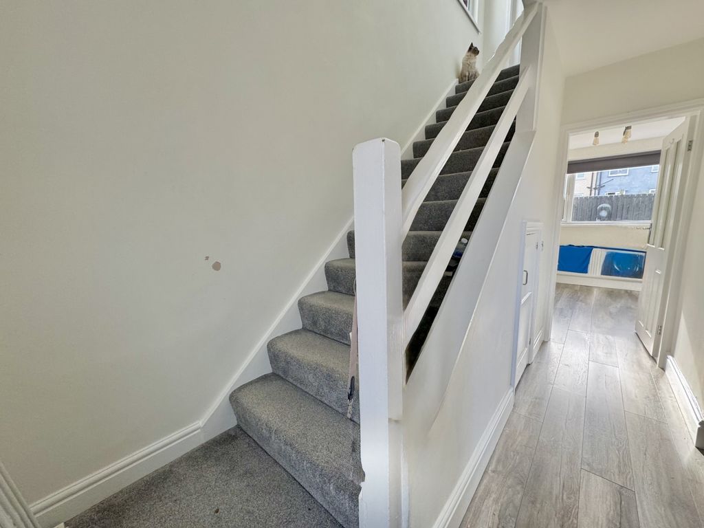 Property photo 2 of 16 Img_4001