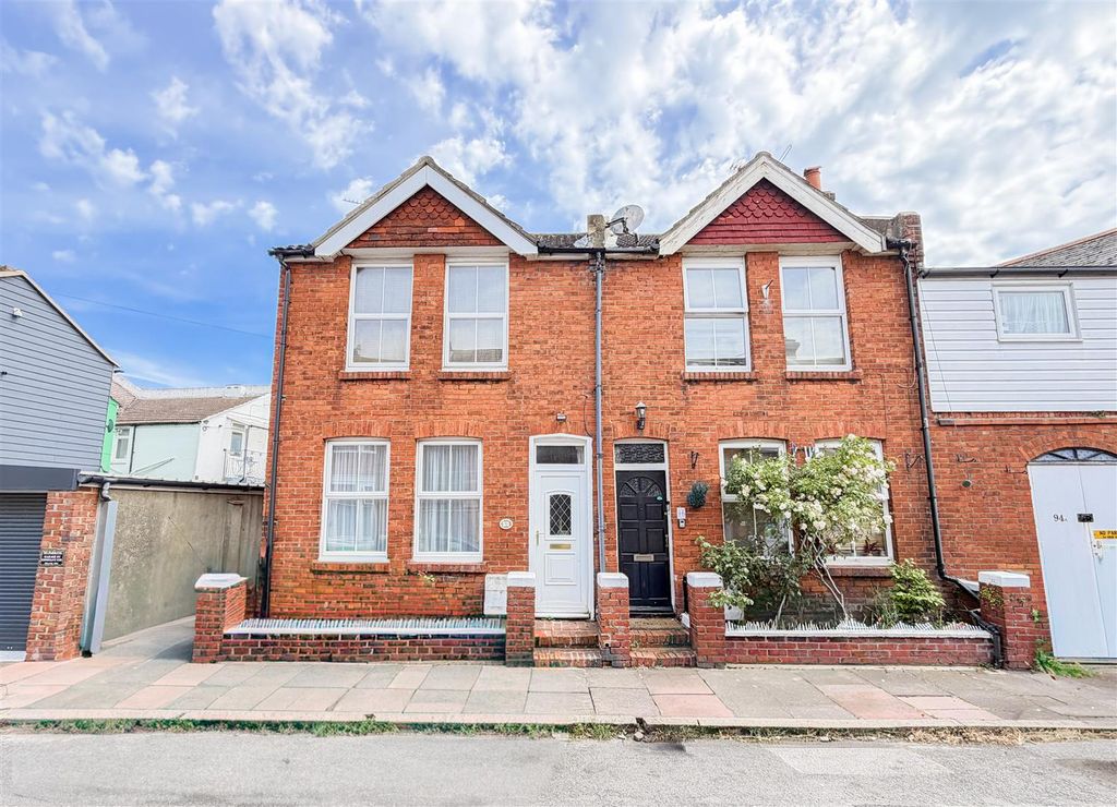 Property photo 1 of 15