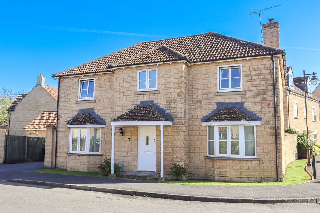 Property photo 1 of 21