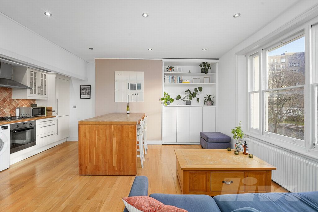 Property photo 2 of 26 Photo 6