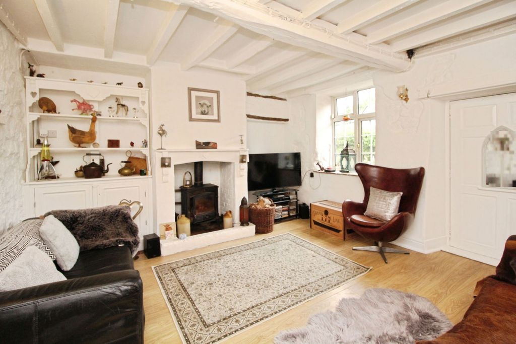 Property photo 3 of 38