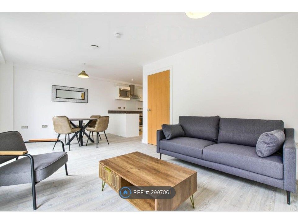Property photo 1 of 12 Living Room
