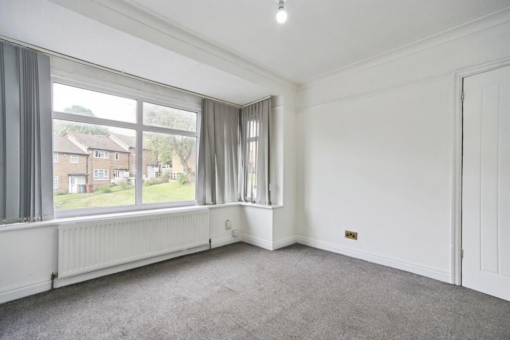 Property photo 3 of 18 Image