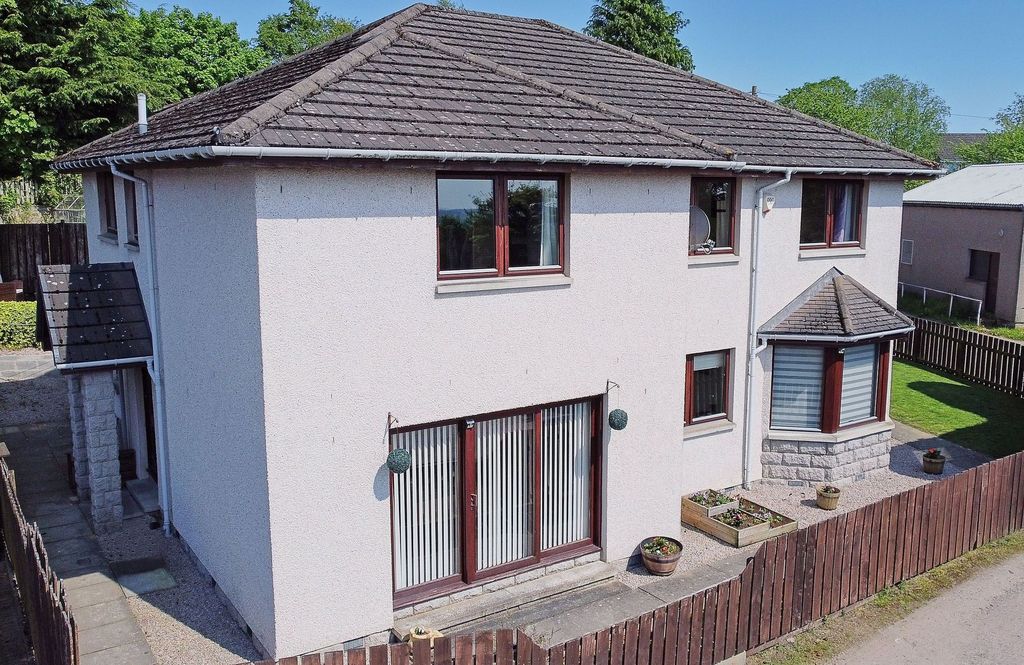 Property photo 1 of 31