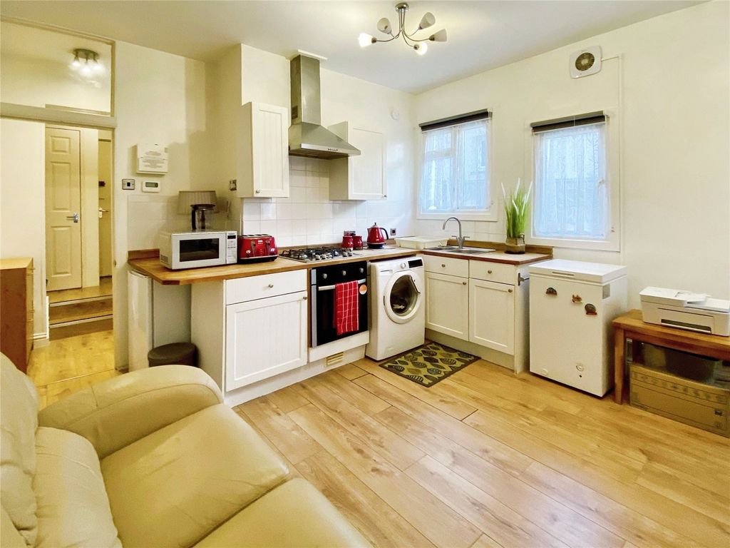 Property photo 2 of 10 Open Plan