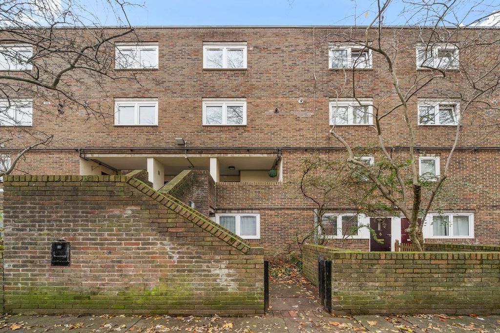 Property photo 2 of 11