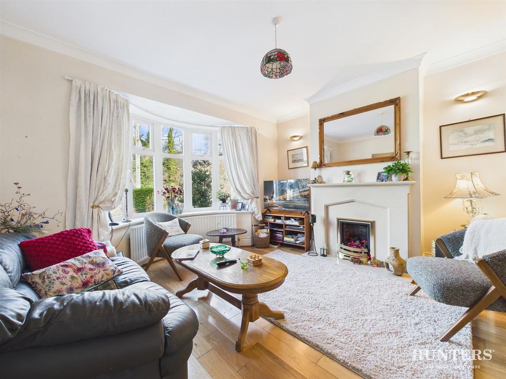 Property photo 2 of 25 Cam05287G0-Pr0164-Still002.Jpg