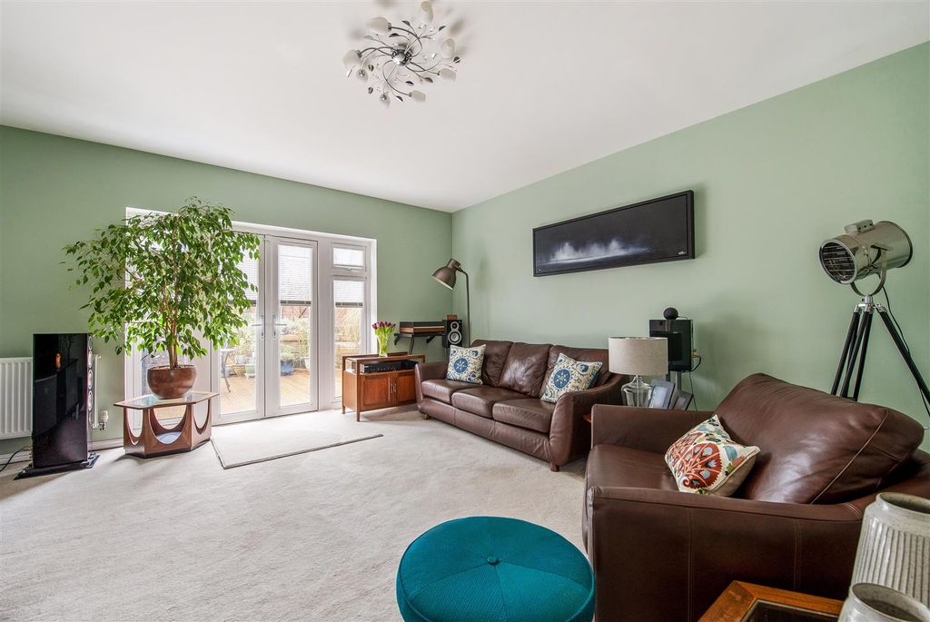 Property photo 2 of 20 Sketch_Ph18_6393289.Jpg