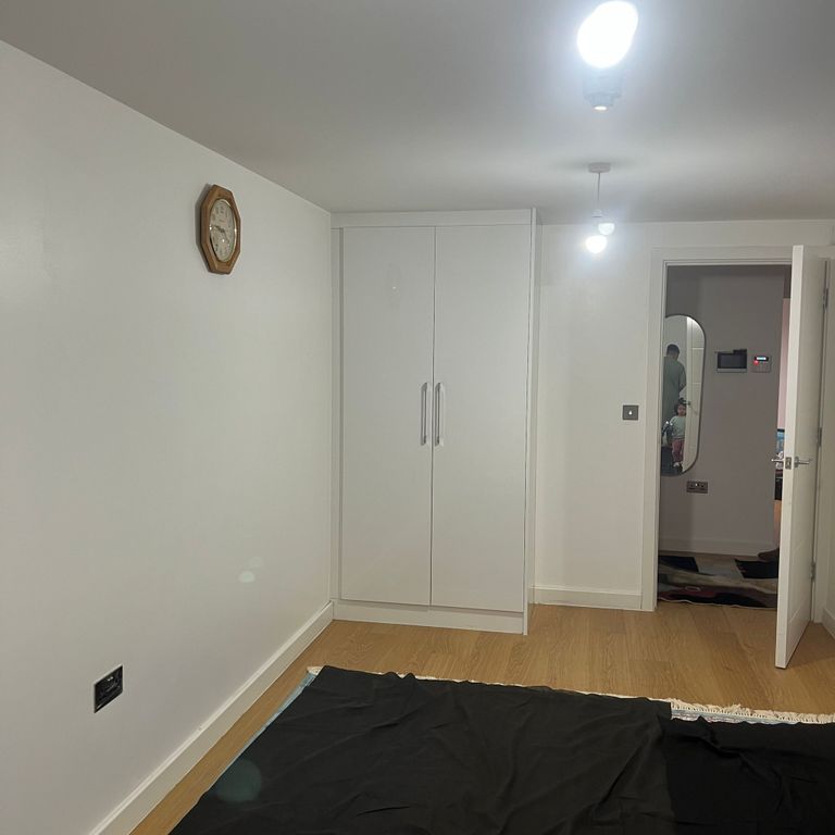Property photo 3 of 6