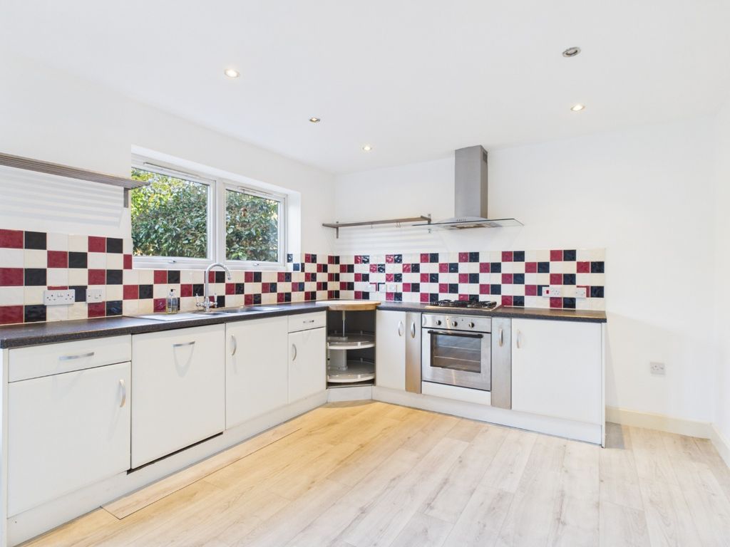 Property photo 2 of 18 4401683