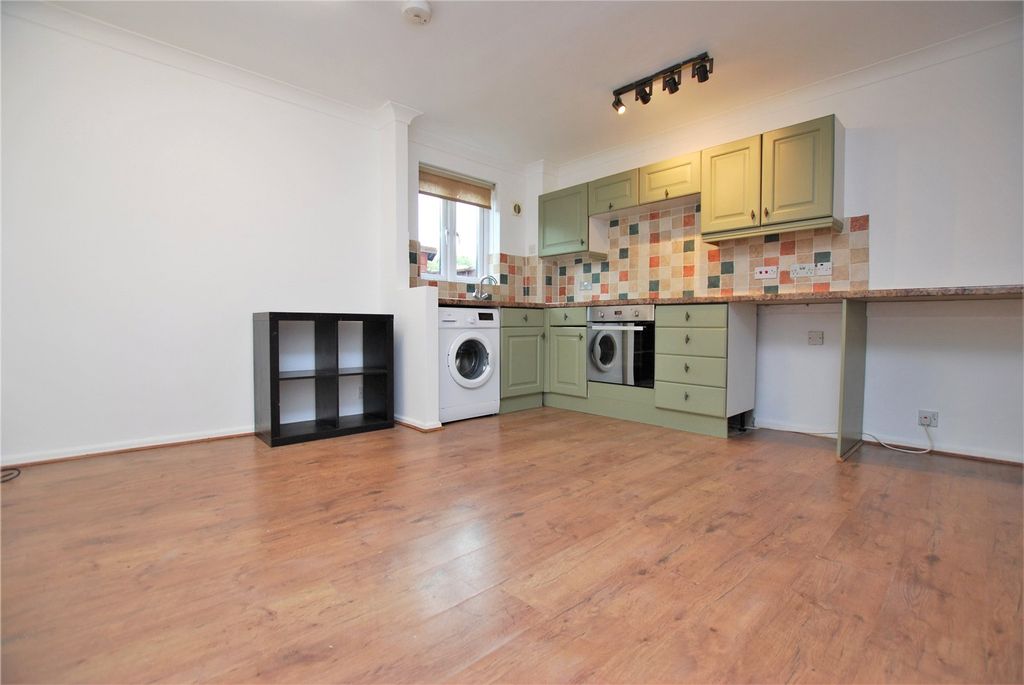 Property photo 3 of 7 Picture No. 04