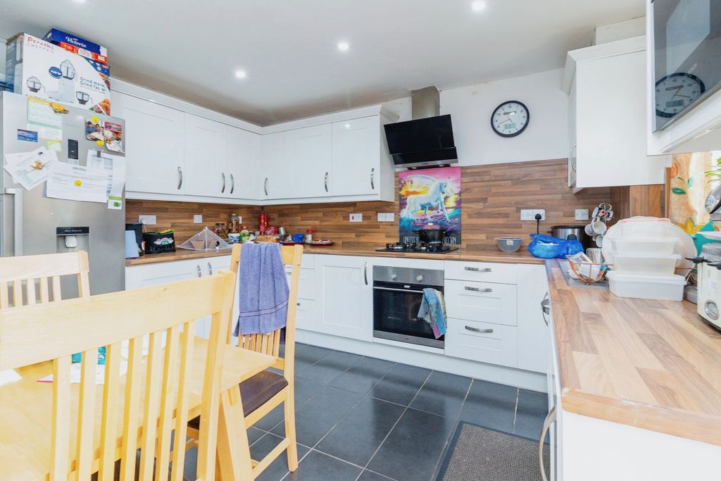 Property photo 2 of 15 Photography