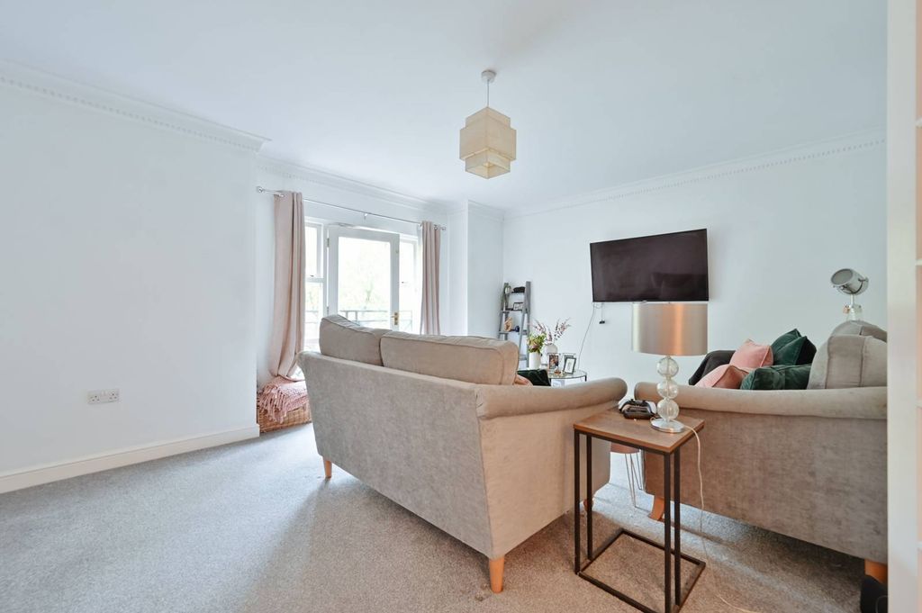 Property photo 3 of 16