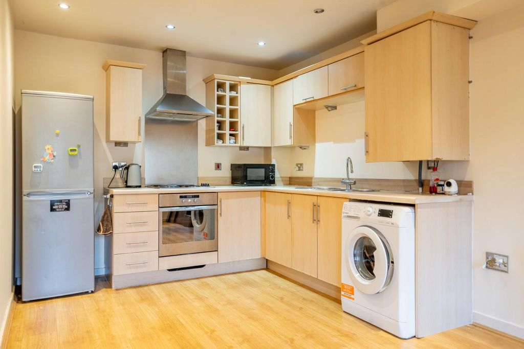 Property photo 3 of 12 Nh-3.Jpg