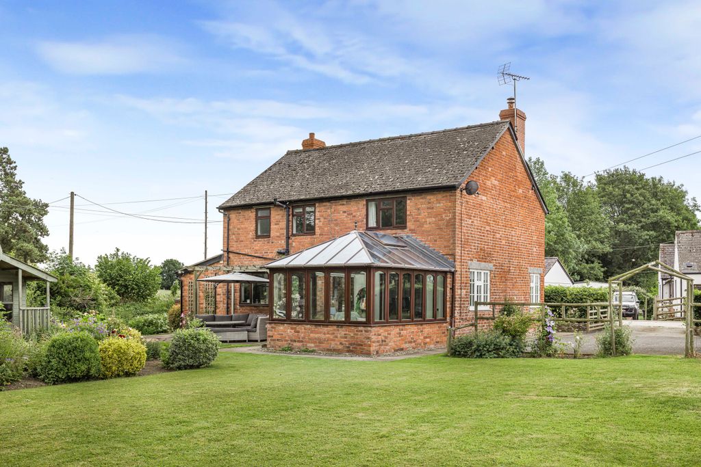Property photo 2 of 60 65_55944