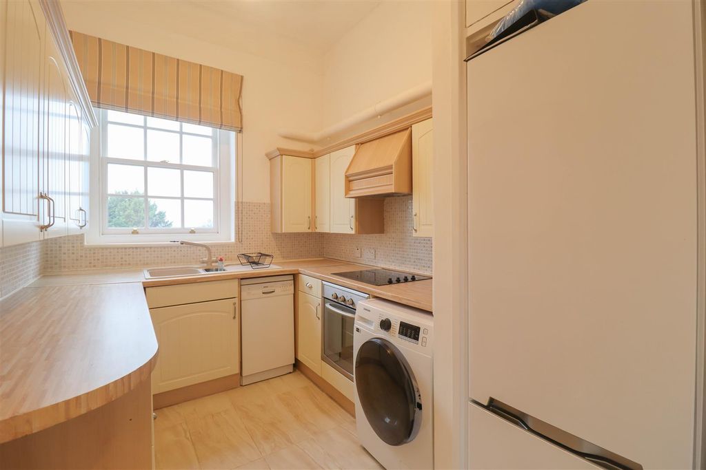 Property photo 3 of 11 Img_1812-1.Jpg