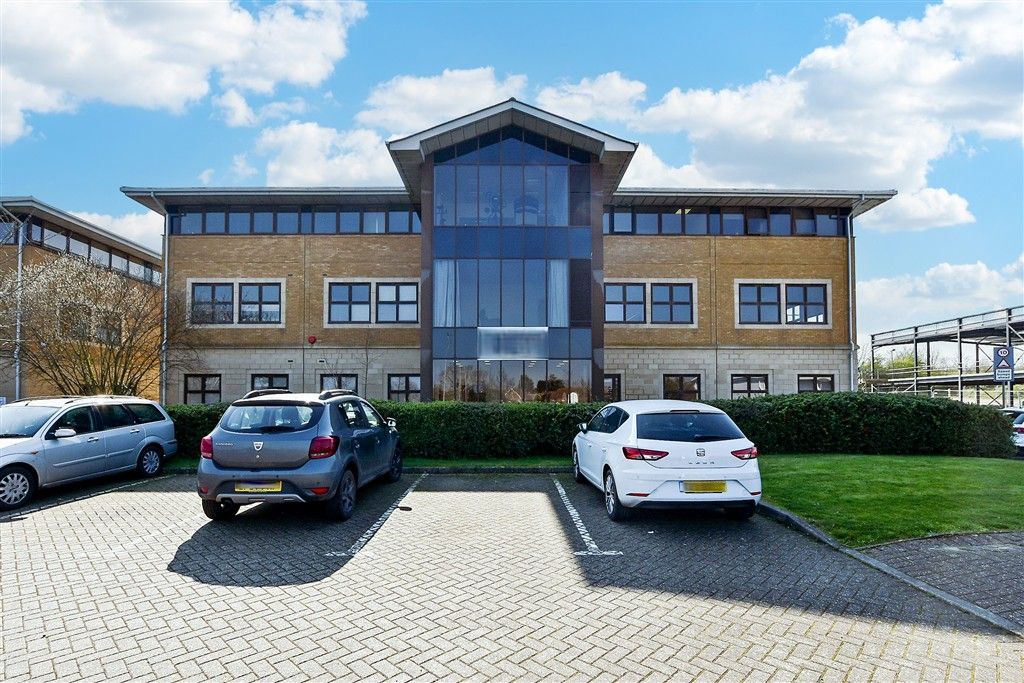 Property photo 1 of 10 Web