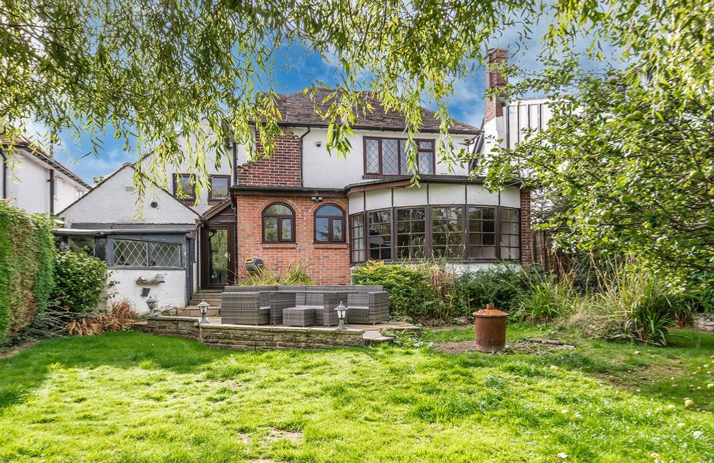 Property photo 1 of 29