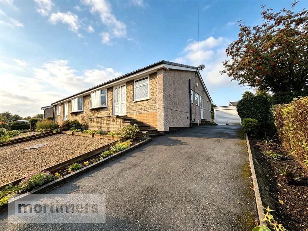 Property photo 1 of 18 Front External