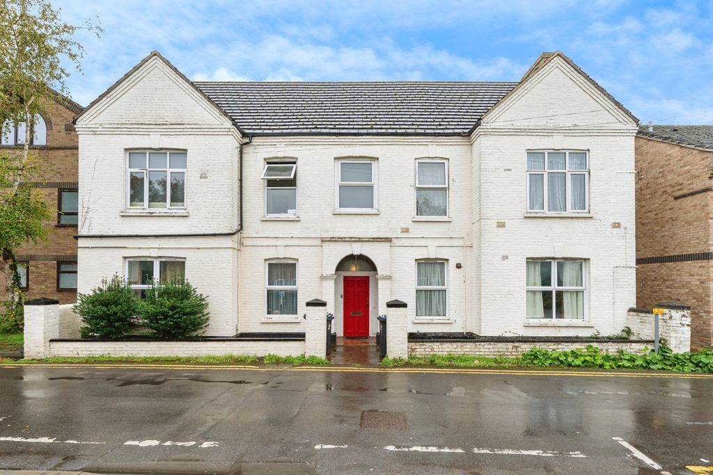 Property photo 1 of 17 Photo