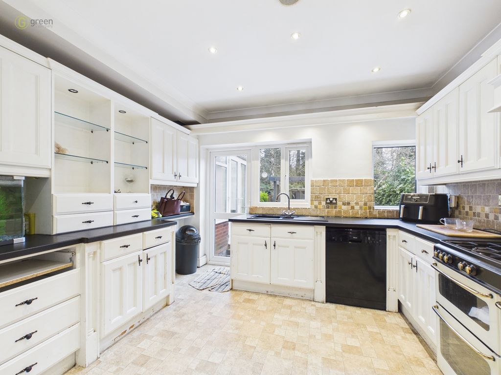 Property photo 2 of 19 Cam03830G0Pr0280Still003