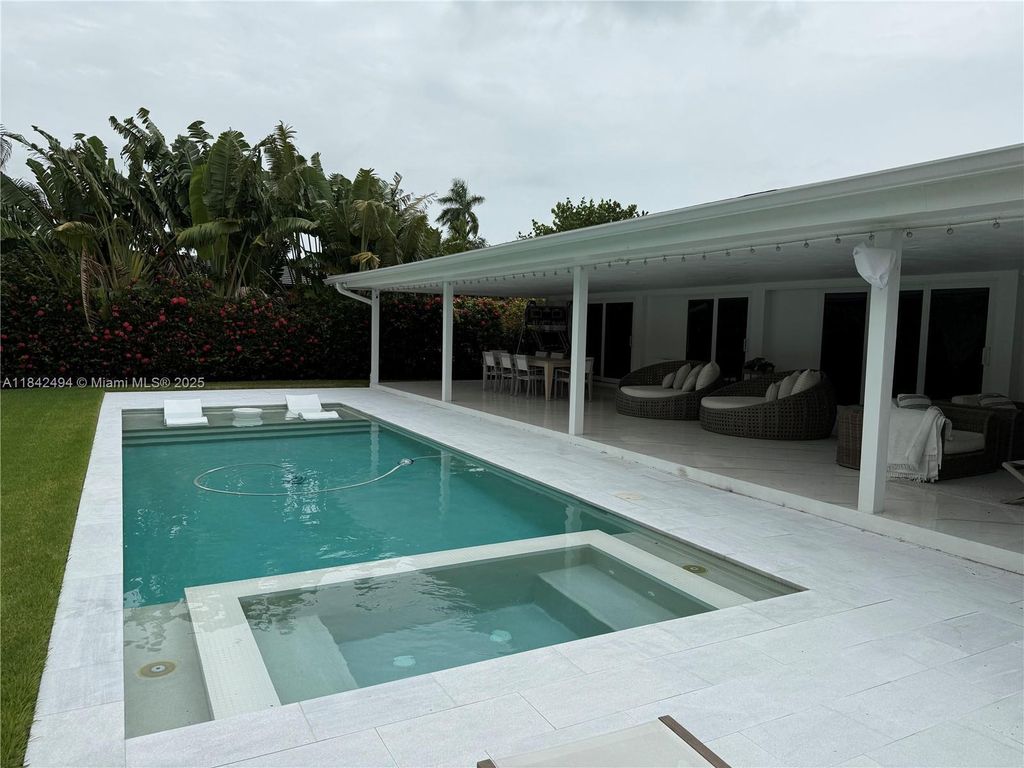 Property photo 2 of 21 <Alttext/>