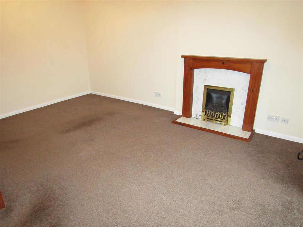 Property photo 3 of 8 Lounge #.Jpg