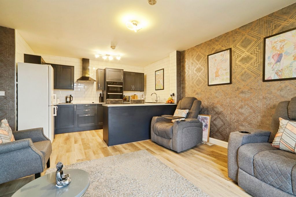 Property photo 2 of 14