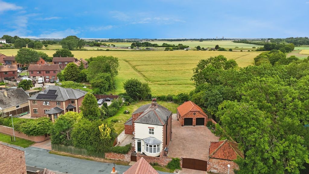 Property photo 1 of 41 4299683