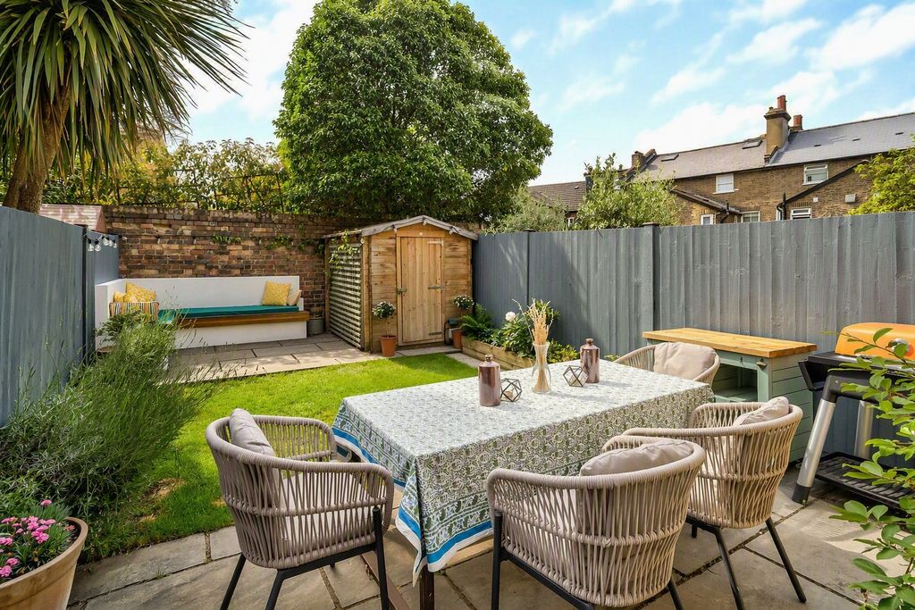 Property photo 2 of 11 Picture No. 46