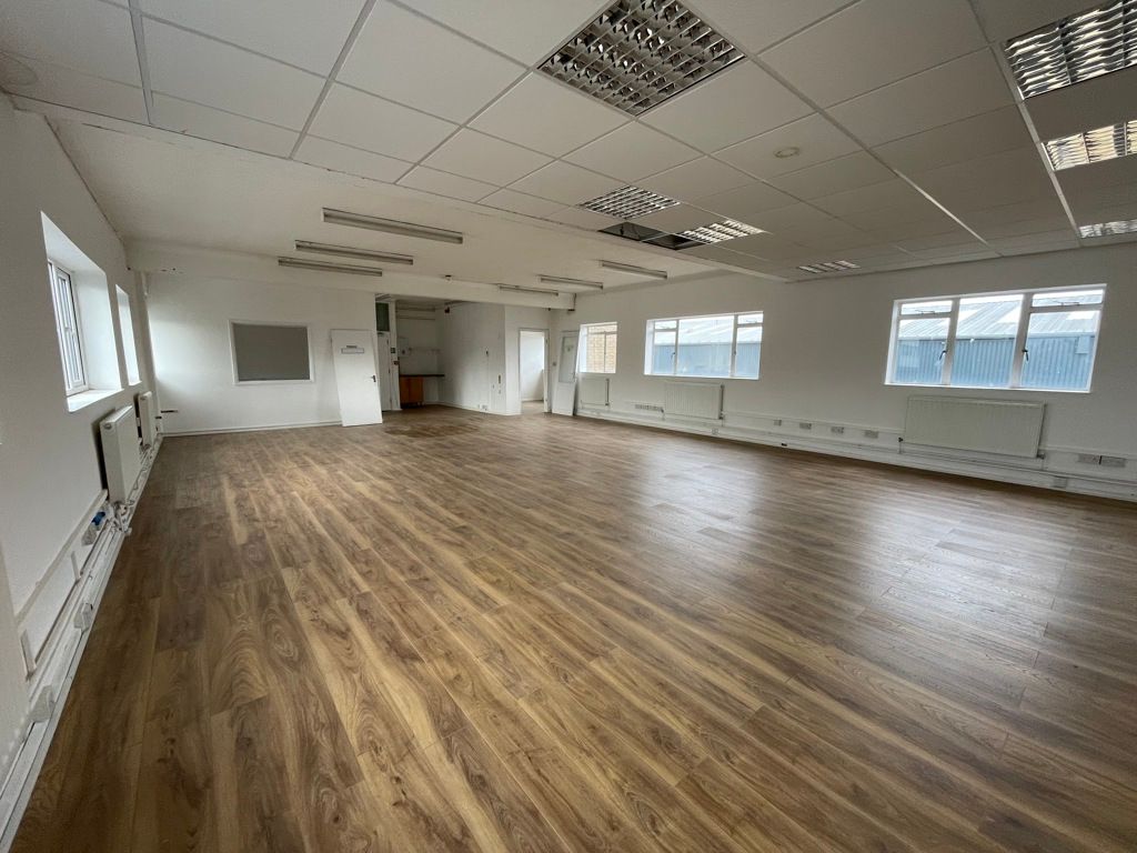 Property photo 2 of 14 Photo 6