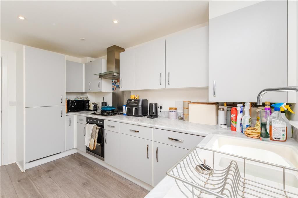 Property photo 3 of 10 Kitchen/Breakfast Room