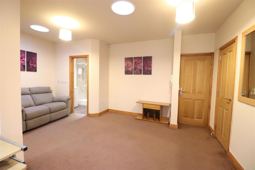 Property photo 3 of 7 Img_0489.Jpg