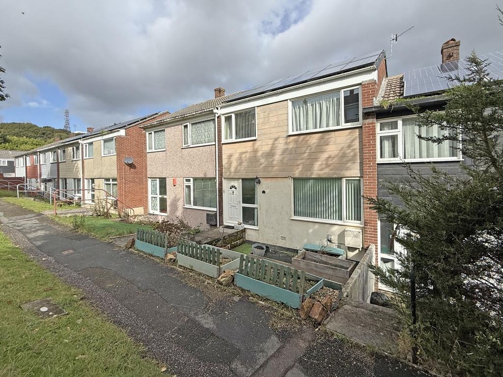 Property photo 1 of 13 Cockington Walk 14 - New Front.Jpg