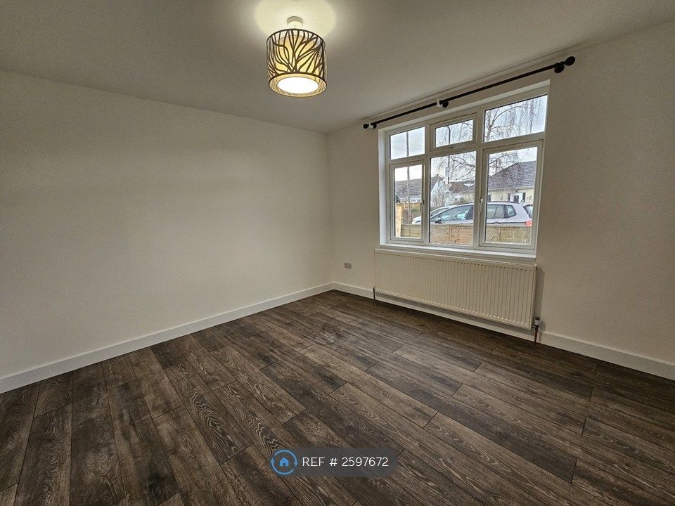 Property photo 3 of 7 Bedroom