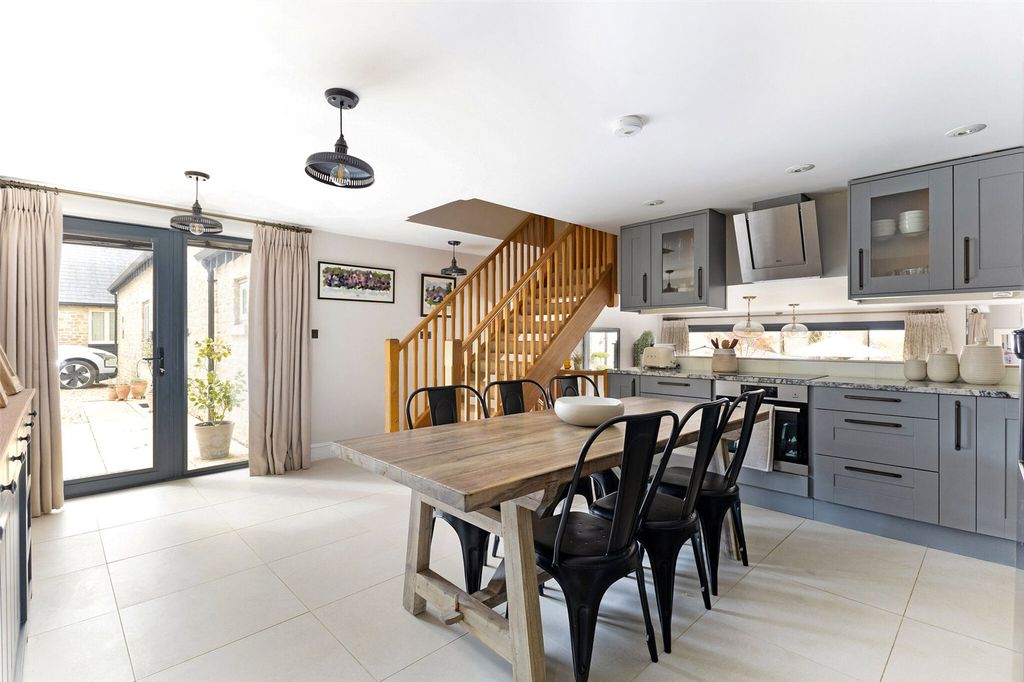 Property photo 2 of 15 Kicthen/Dining Room