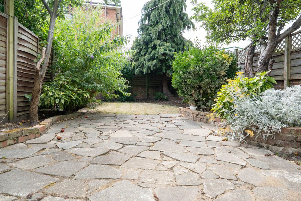 Property photo 2 of 30