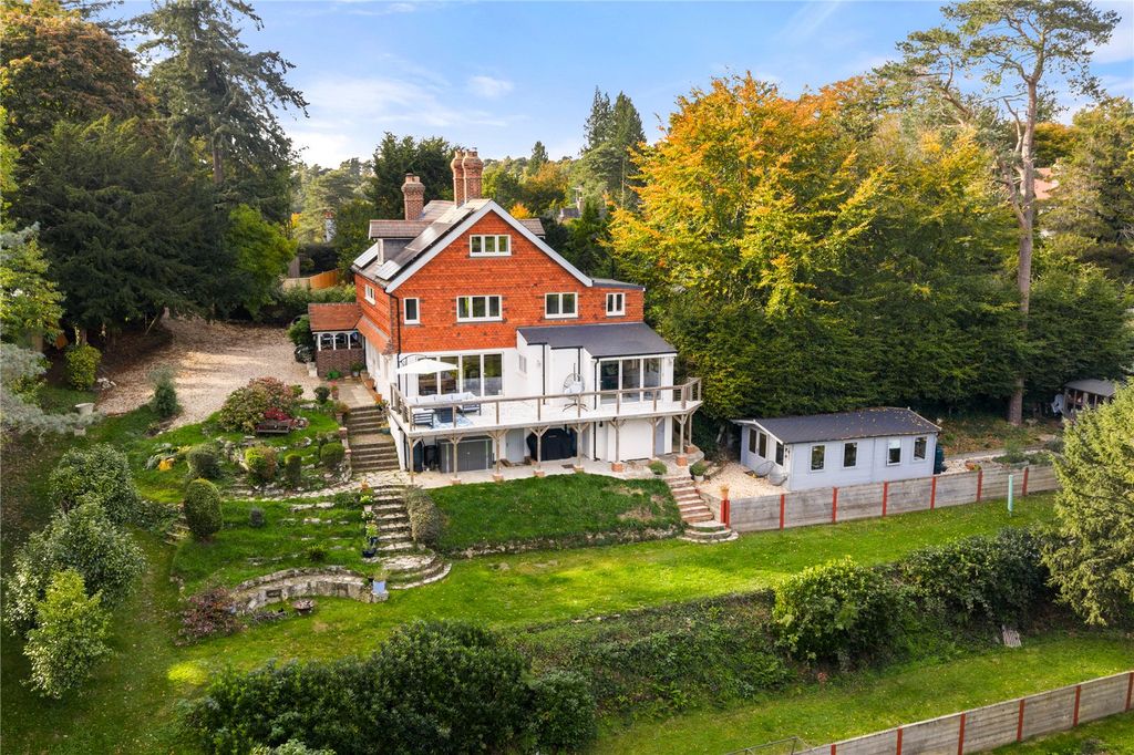 Property photo 1 of 28 Exterior